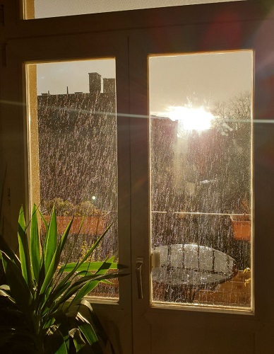 Wenn der Regen ans Fenster prasselt …